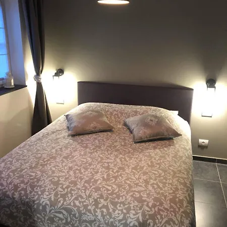 Q-time Aan Zee Panzió Lombardsijde